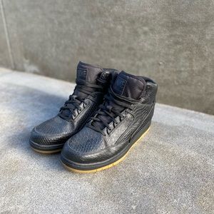 Nike Air Python Black/Gum